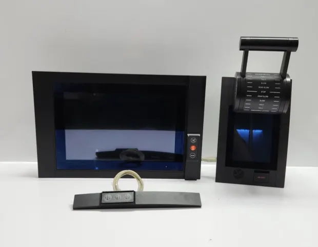 Kongsberg AutoChief 600 L2C Engine Control Display with LTU11 Lever Telegraph