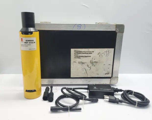 KONGSBERG SIMRAD MST 319/N MINI SSBL TRANSPONDER WITH MST CHARGER LAD-219045