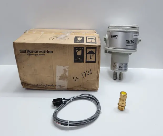 Panametrics XMTC-62-11-0 Thermal Conductivity Gas Analyzer Transmitter